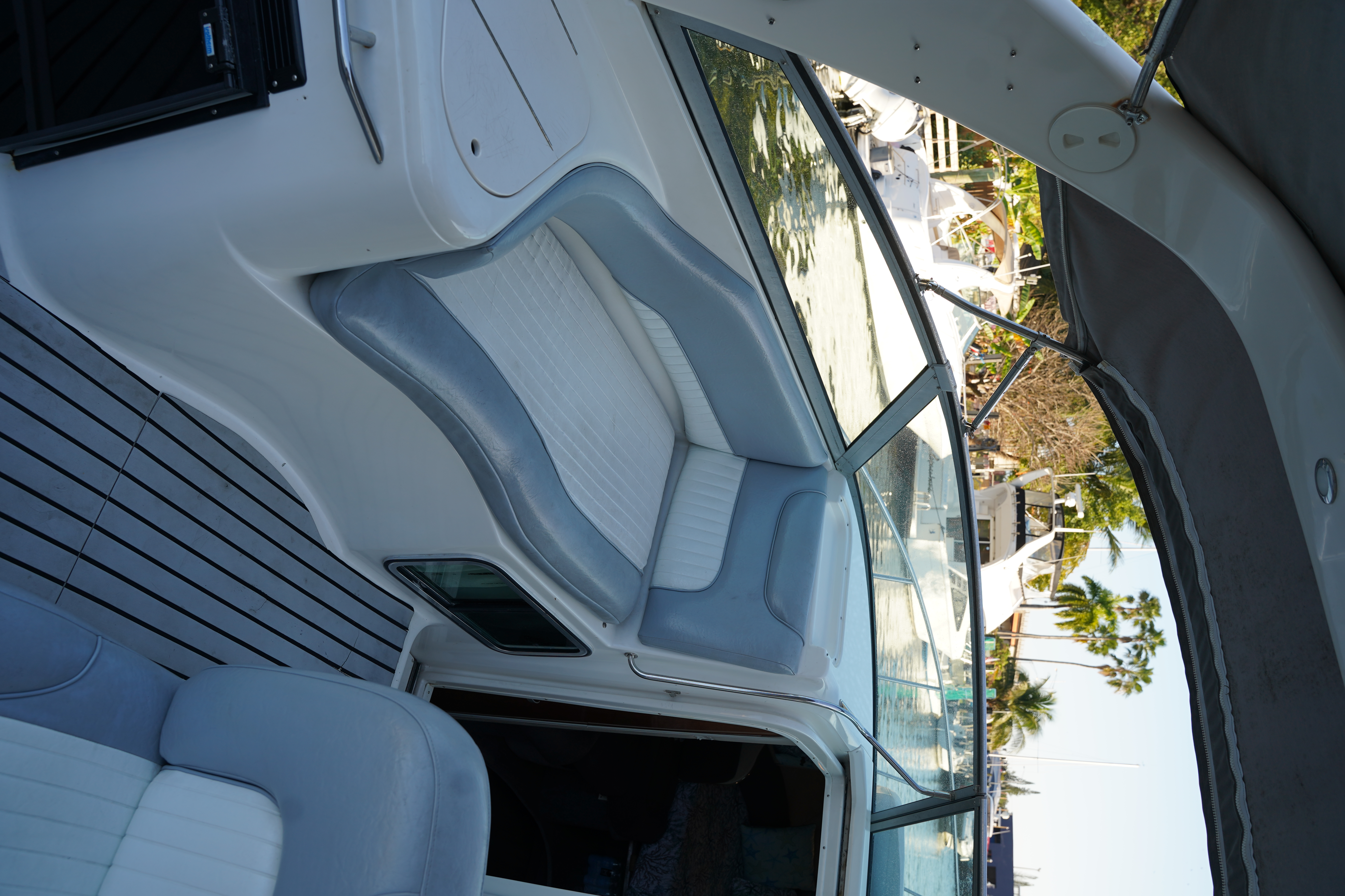 Vista proa NAIGUATÁ